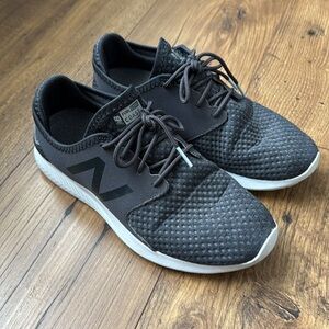 New Balance women’s fuel core coast athletic shoe, size 7.5, grey